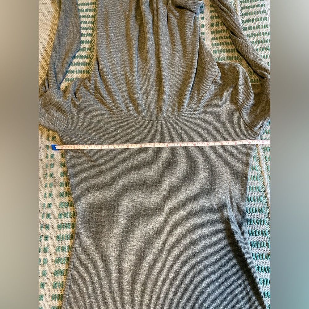 Lightweight, Gray Long Sleeve/Cowl Neck Dress, Size M, In Great Condition - Picture 5 of 5
